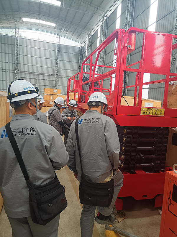 华举电动液压升降机